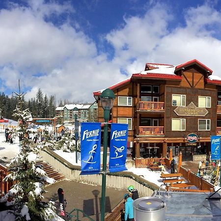 Cornerstone Lodge By Park Vacation Management Ферні Екстер'єр фото