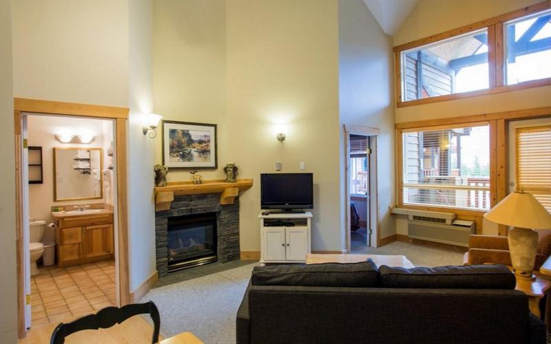 Cornerstone Lodge By Park Vacation Management Ферні Екстер'єр фото