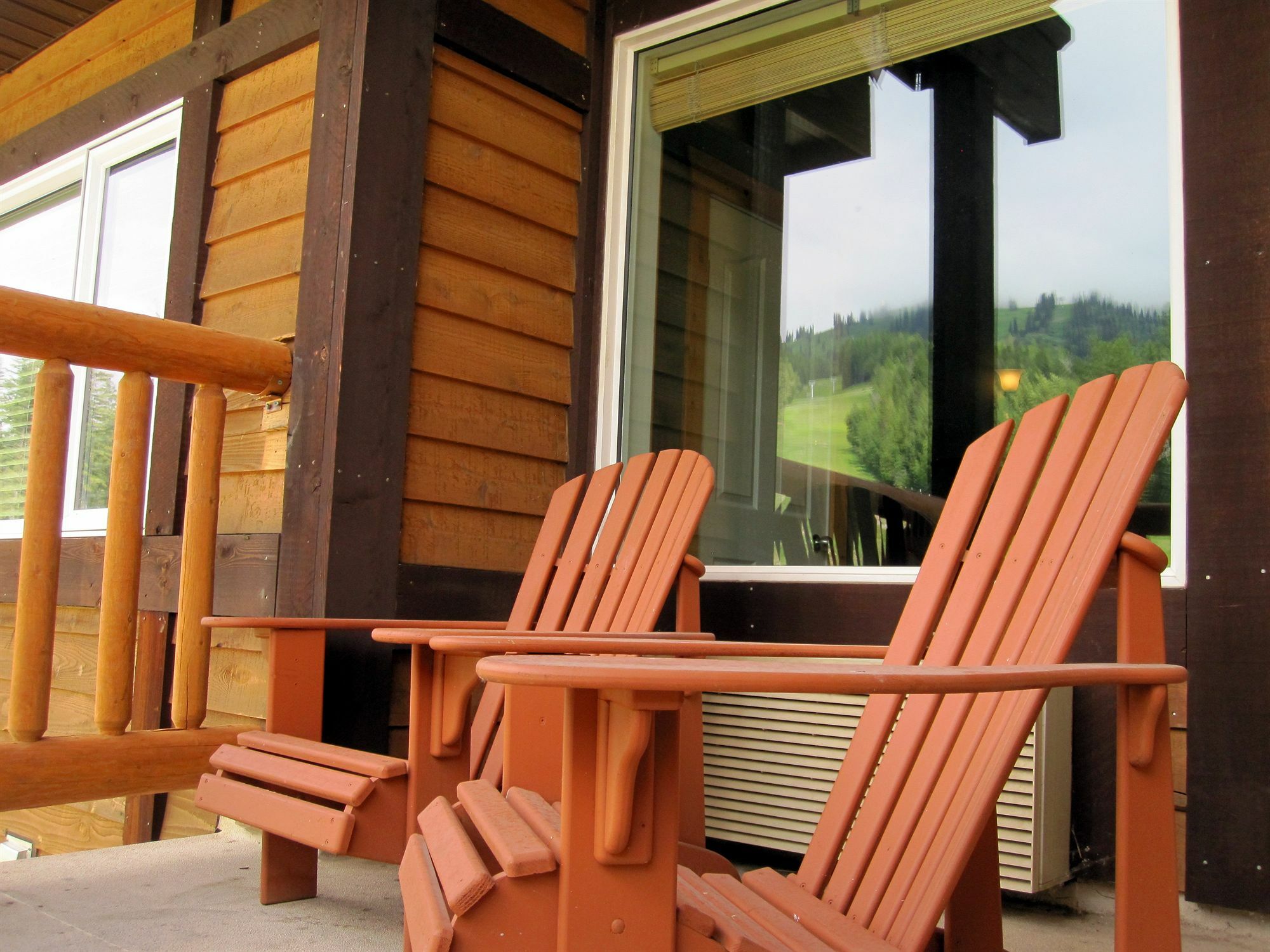 Cornerstone Lodge By Park Vacation Management Ферні Екстер'єр фото